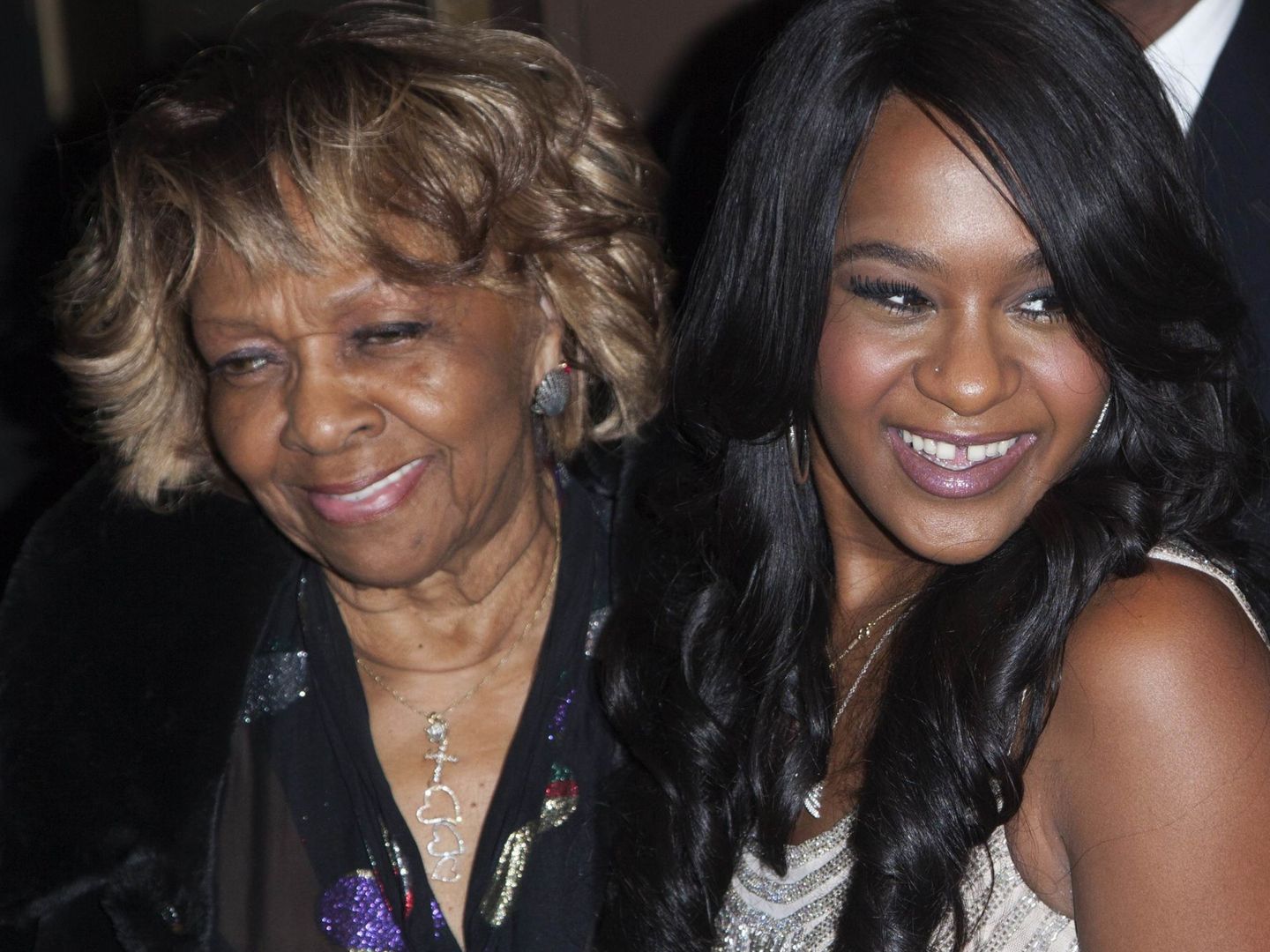 Cissy Houston, madre de Whitney Houston, con su nieta. (Reuters)