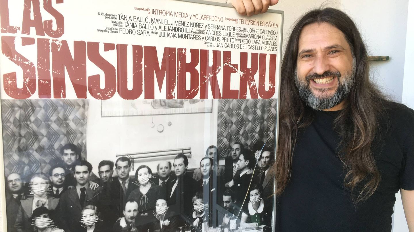 Manuel Jiménez-Núñez, director, productor y guionista de 'Las Sinsombrero', en su estudio de Torremolinos. (Agustín Rivera)