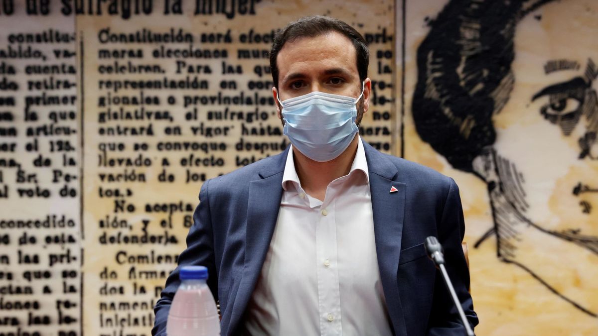No nos portamos bien: Alberto Garzón se echa encima a media España 