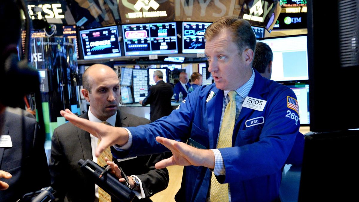 Los inversores sacan provecho de los máximos del Dow en una sesión de ventas