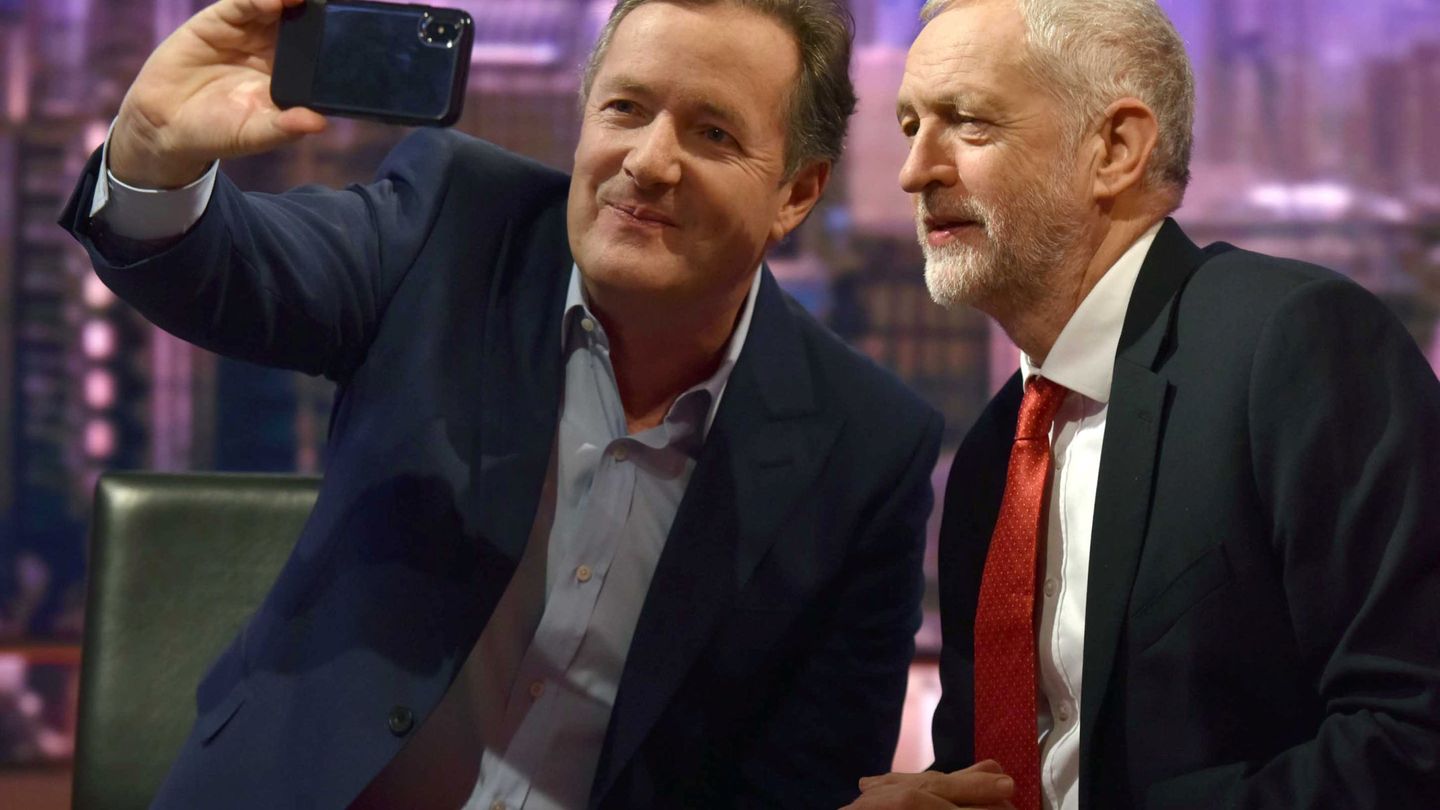 Con el líder laborista Jeremy Corbyn. (Reuters)