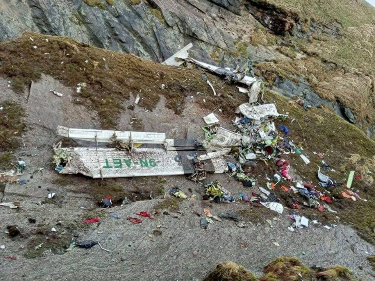 Foto: Operación de rescate del avión desaparecido en Nepal. (Reuters)