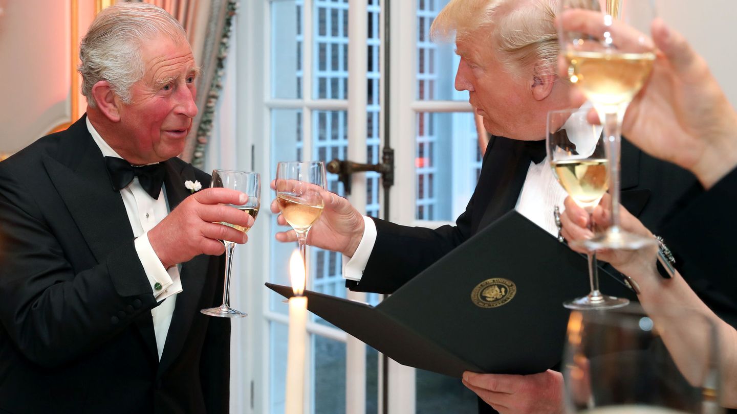 Trump y el príncipe Harry. (Reuters)