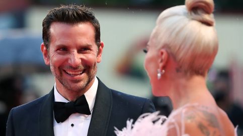 Bradley Cooper, impactado con el vestido de Lady Gaga en Venecia (nosotros también)
