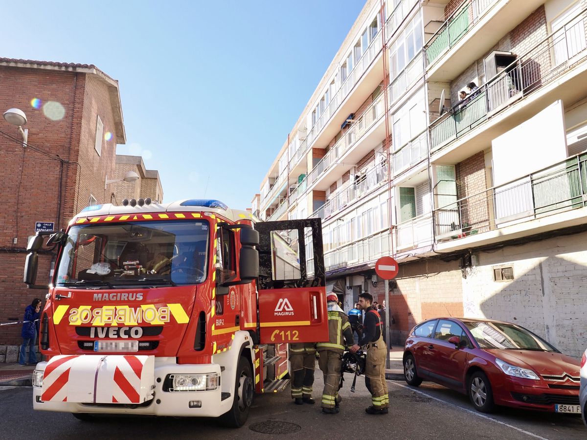 Foto: Un camión de bomberos en Valladolid. (Europa Press/Claudia Alba)