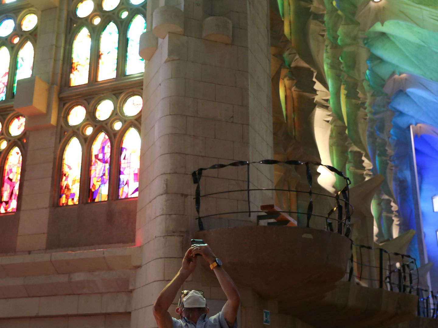 Interior de la Sagrada Familia en Barcelona. (Reuters)