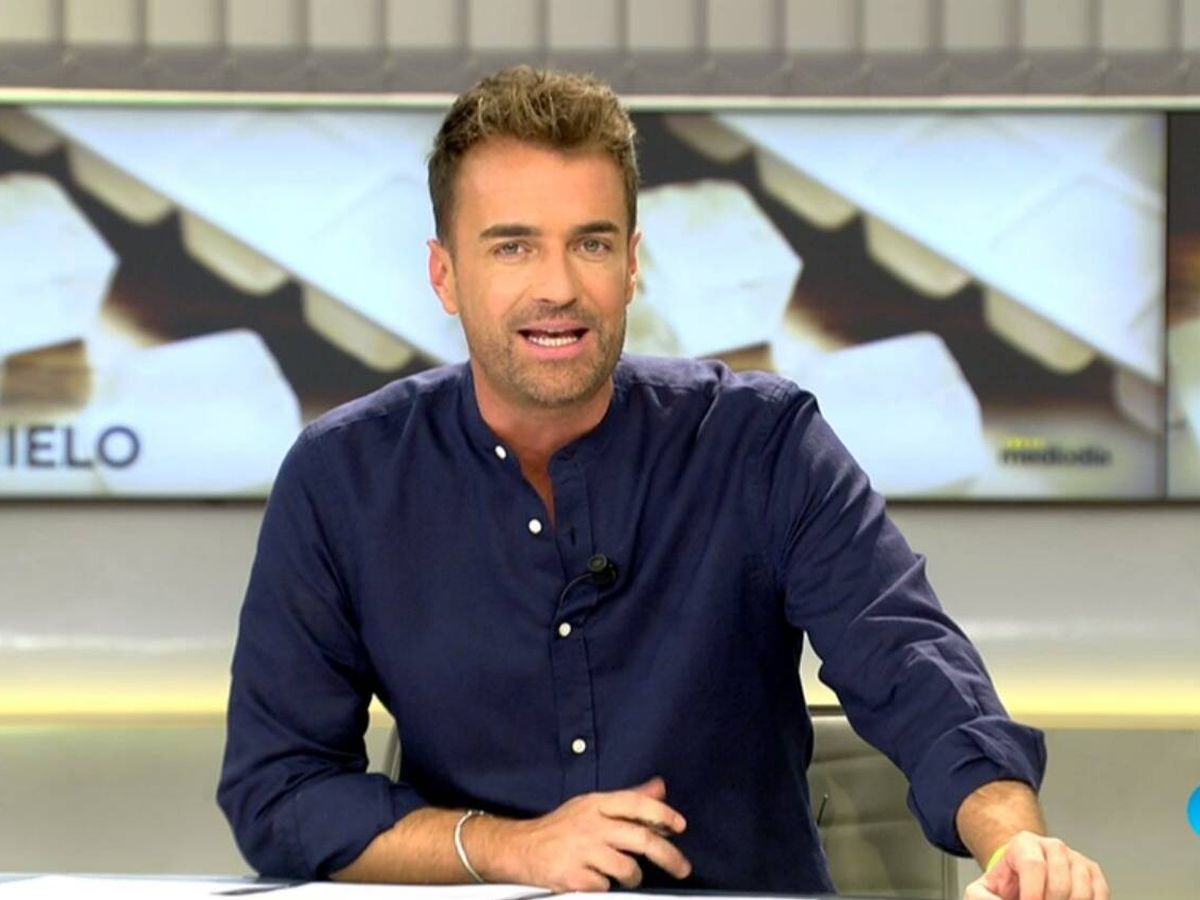 Foto: Miquel Valls, presentador de 'Ya es mediodía'. (Mediaset España)