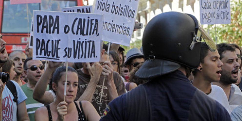 Foto: Un centenar de 'indignados' colapsa Madrid por tercer día consecutivo