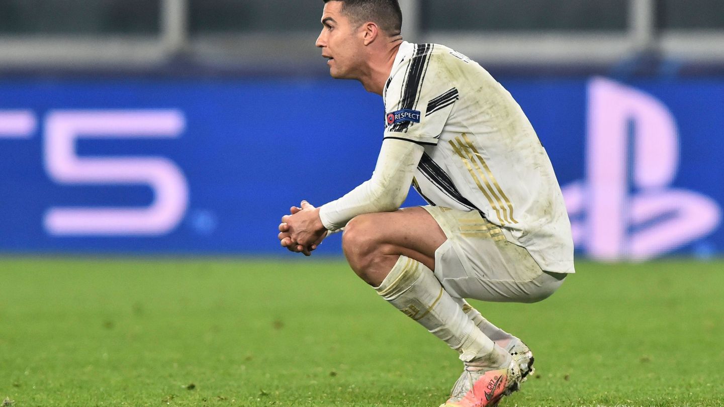Cristiano Ronaldo al finalizar el partido entre la Juventus y el Oporto. (Efe)