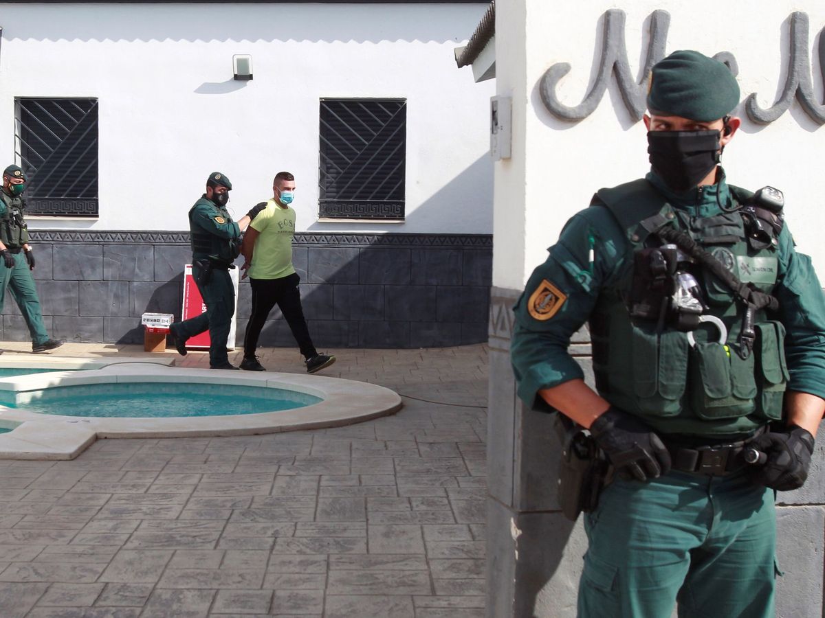 Foto: Guardia Civil en una operación contra el narcotráfico en Cádiz en septiembre. (EFE)
