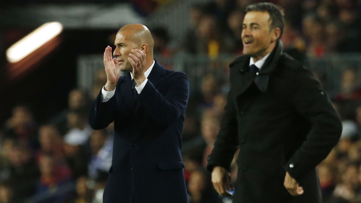 Zidane y Luis Enrique, durante un Real Madrid-Barça. (Reuters)