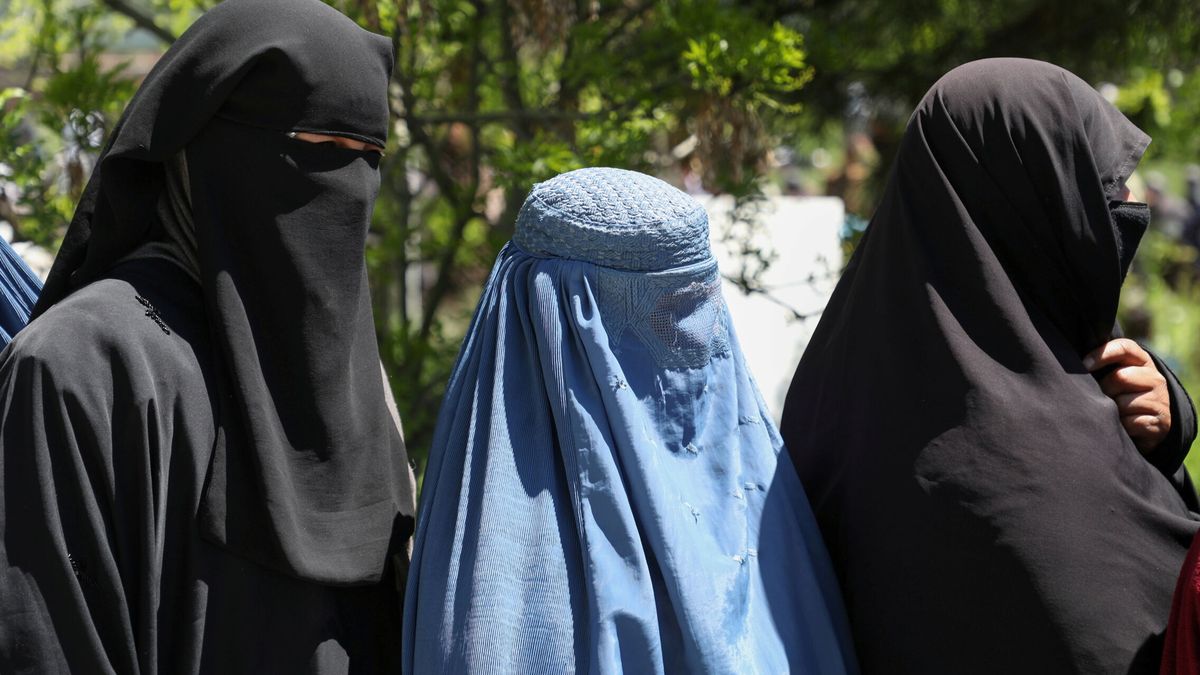 Los talibanes someten el futuro de las mujeres al cumplimiento de la ley islámica