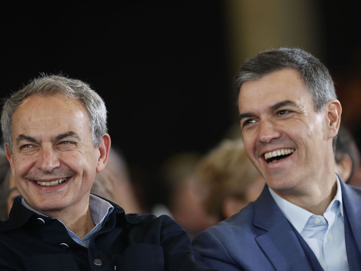 Foto: José Luis Rodríguez Zapatero y Pedro Sánchez, en Bilbao, en un acto de homenaje al expresidente. (EFE/Luis Tejido)