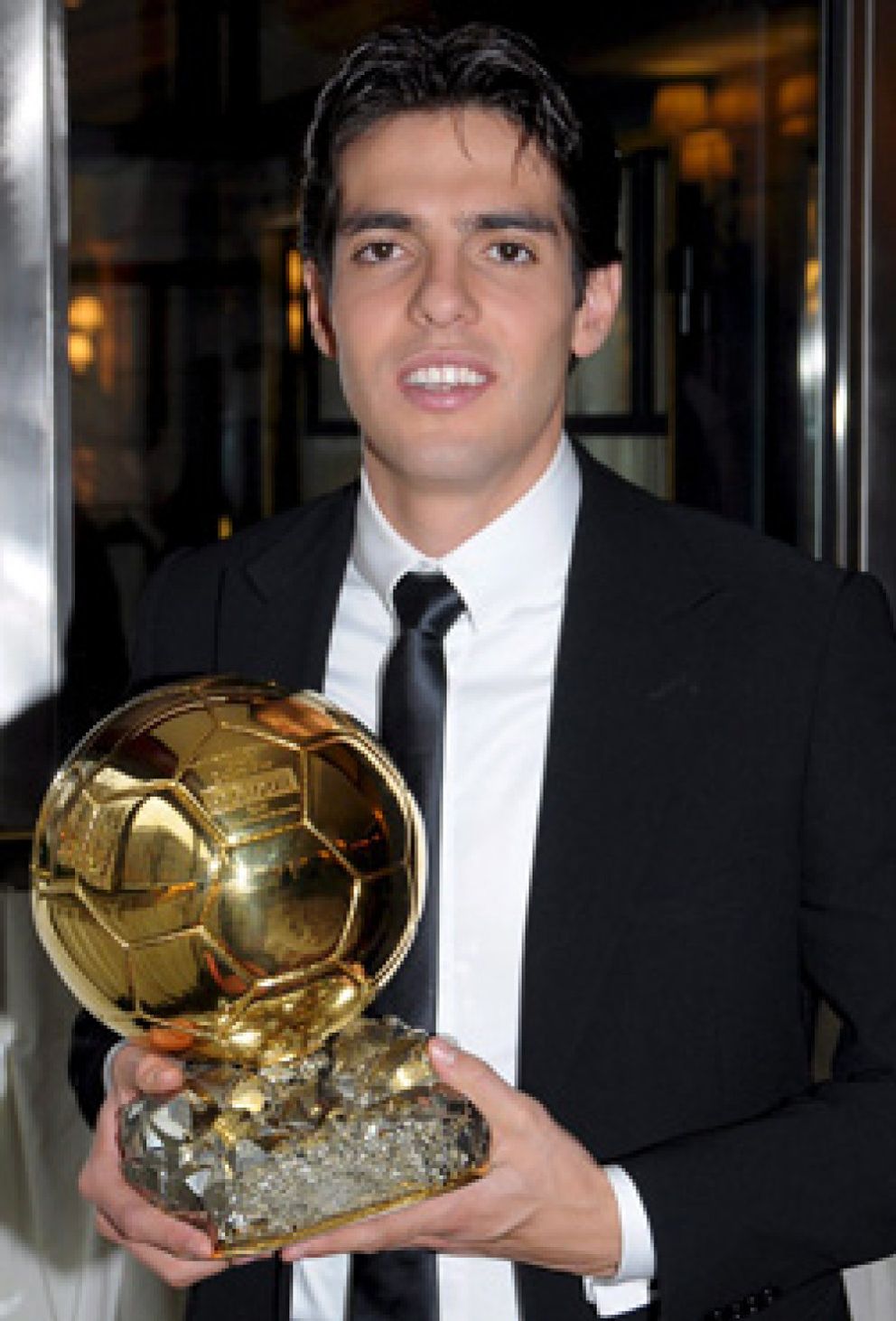 Foto: Kaká gana el Balón de Oro más joven y Cesc es octavo
