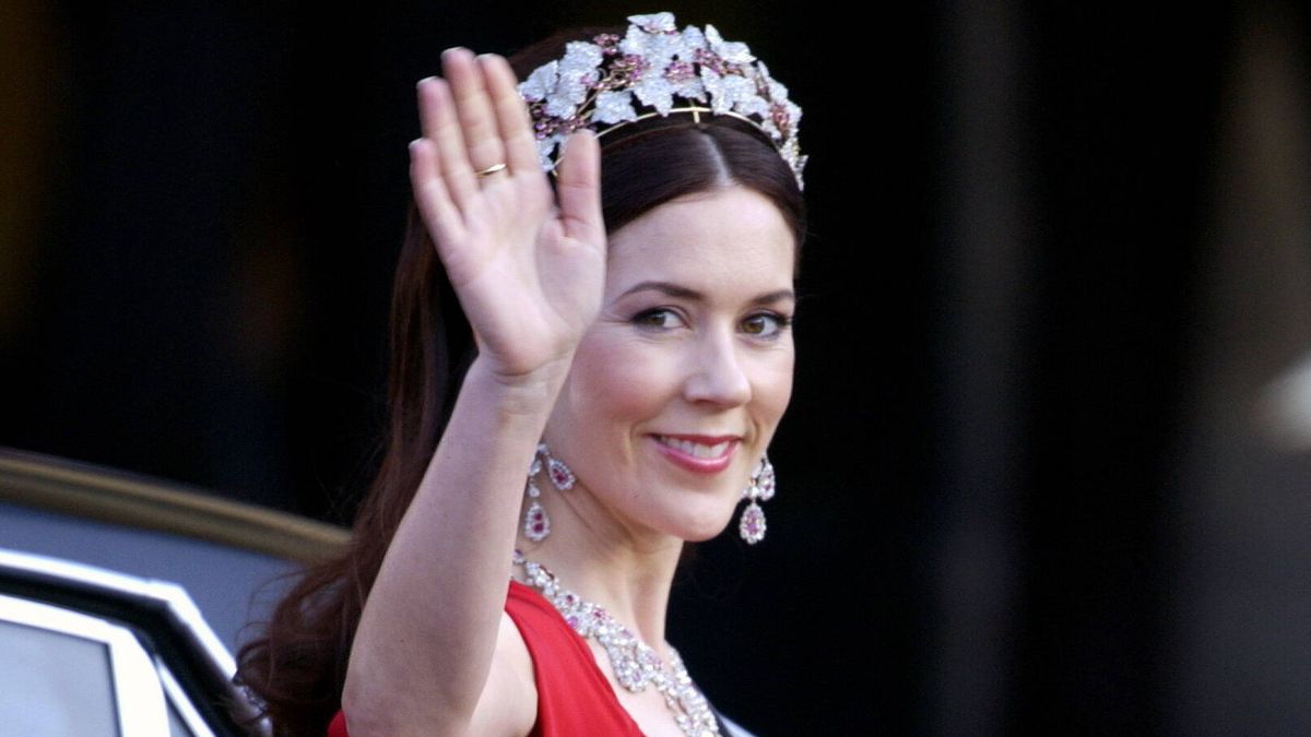 Las tiaras que heredará Mary como reina de Dinamarca: de una pieza muy original a otra joya que no puede salir del país
