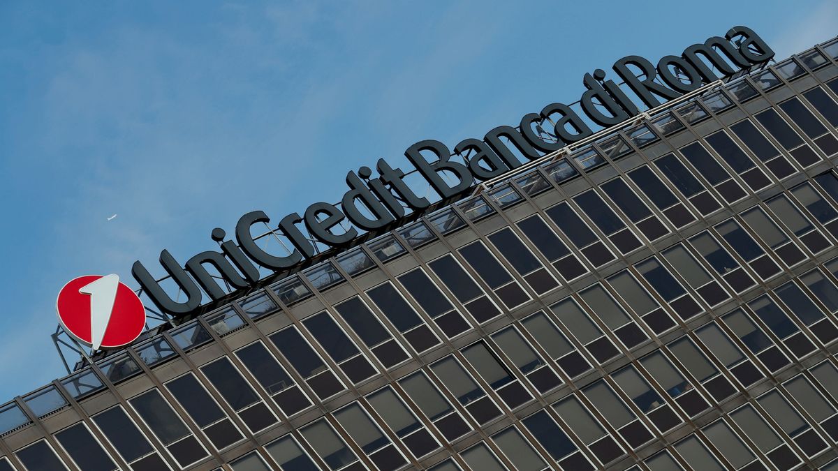Unicredit pierde 2.706 millones en el primer trimestre