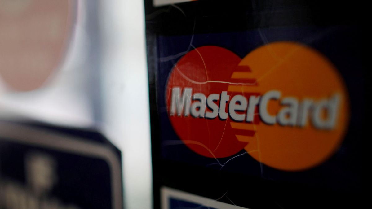Bruselas impone una multa de 570 M a Mastercard por restringir la competencia 