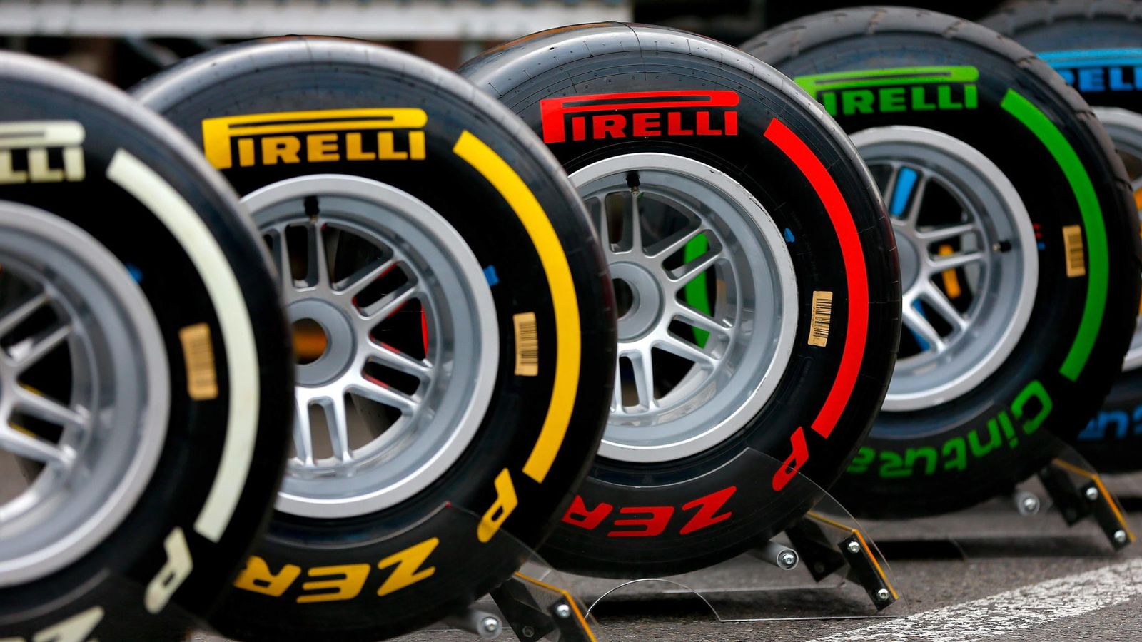 Foto: Pirelli es el suministrador de neumáticos de la F1 desde 2011 (Valdrin Xhemaj/EFE-EPA)