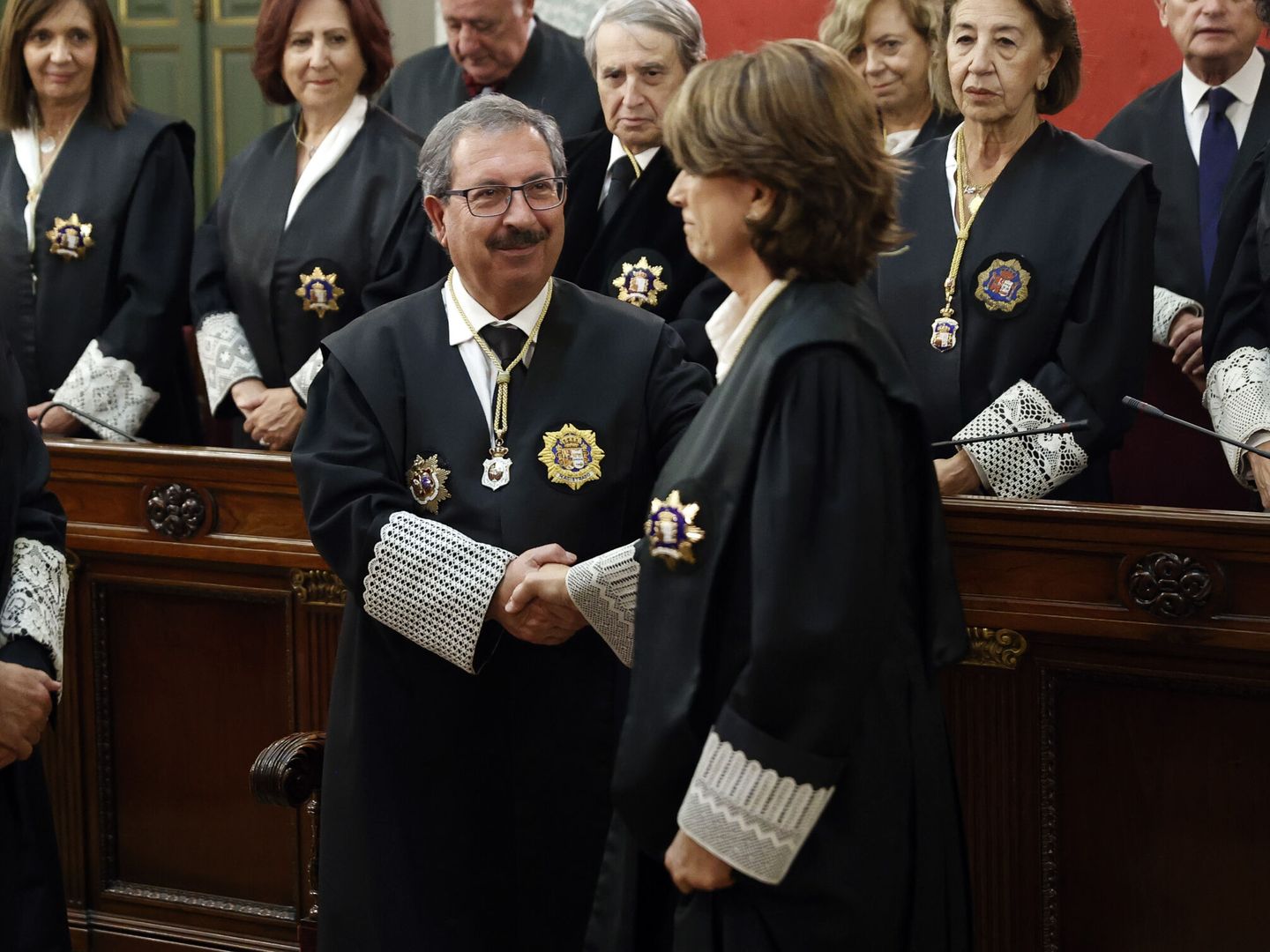 El presidente del CGPJ por sustitución, Rafael Mozo, asiste a la ceremonia de jura o promesa de Dolores Delgado, como fiscal de Sala del Tribunal Supremo. (EFE/Mariscal)