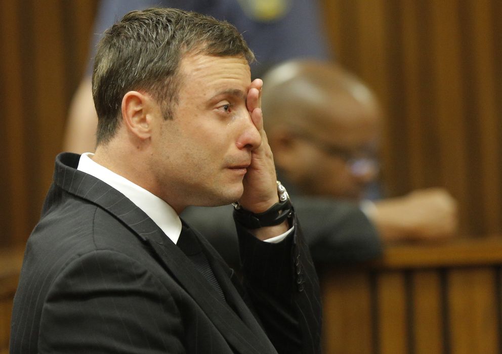 Foto: Oscar Pistorius, llorando, este jueves en el tribunal (Gtres)