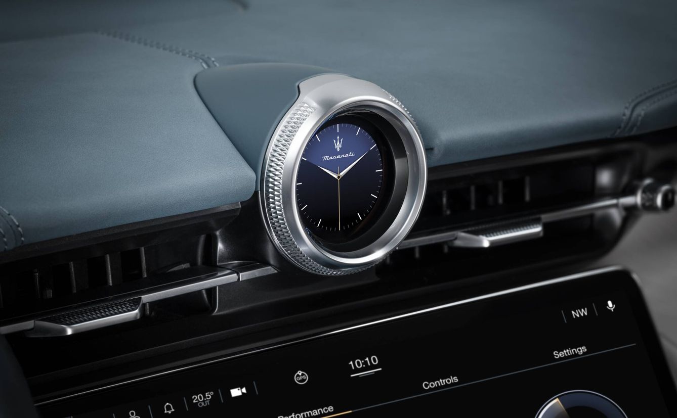 El reloj mantiene el diseño clásico de otros modelos de Maserati, pero es digital.