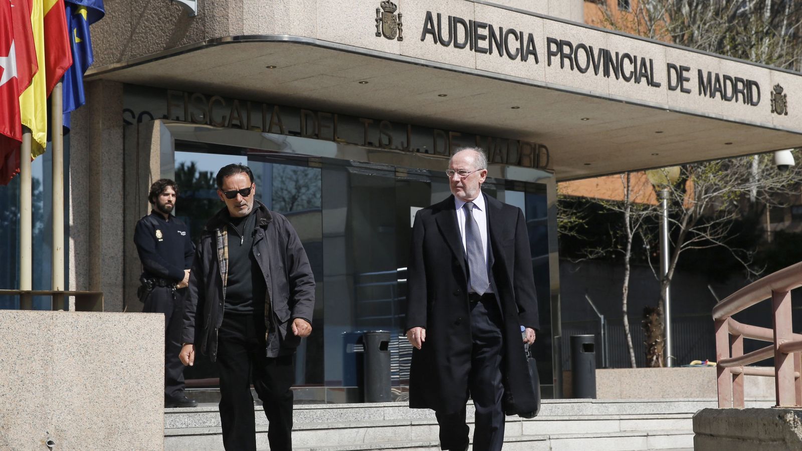 Foto: Rodrigo Rato sale de la Audiencia Provincial de Madrid (Fotografía de archivo)