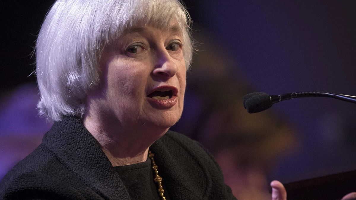 Yellen "reconoce" los riesgos asociados "a un largo periodo de bajos tipos de interés"