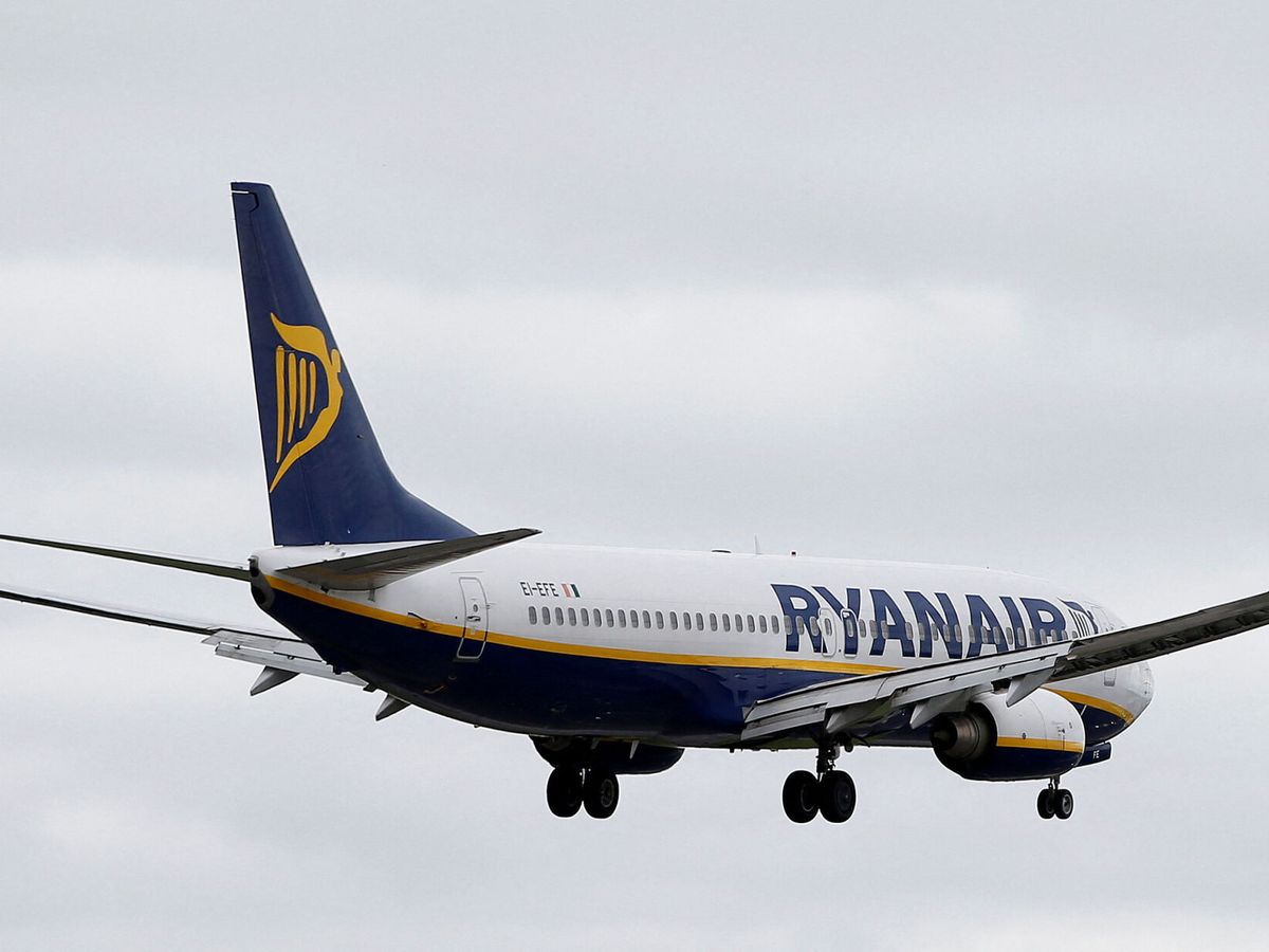 Foto: Un avión de la aerolínea Ryanair. (Reuters/Andrew Yates)