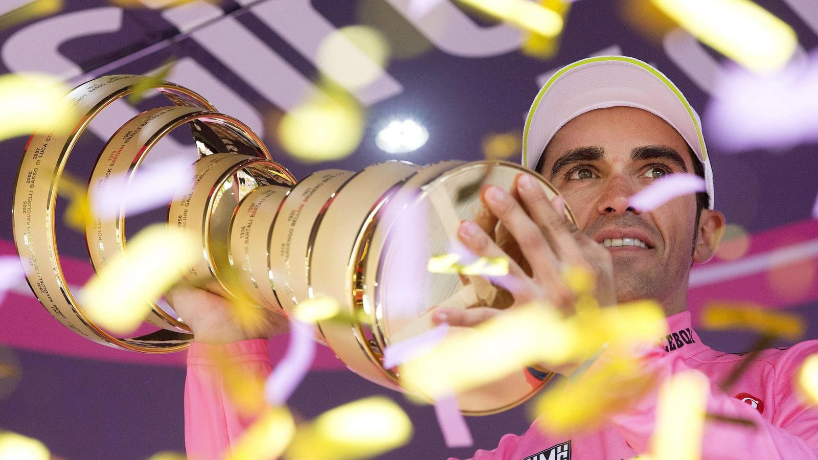 Foto: Contador comenzó el Giro con problemas físicos, pero acabó venciendo con autoridad (Efe)