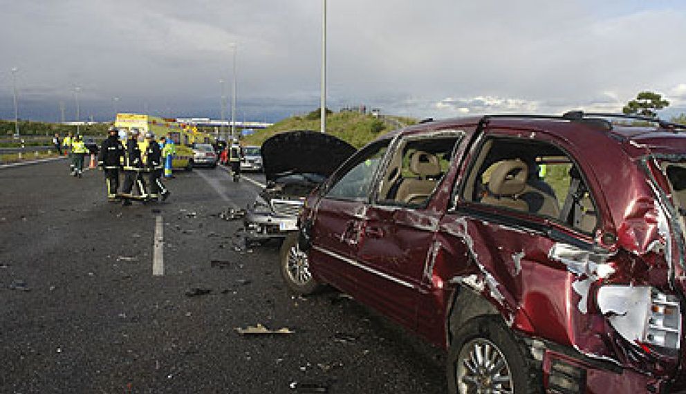 Foto: Fallecen 29 personas en las carreteras españolas desde el inicio de la Semana Santa, 19 menos que hace un año