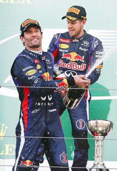 Webber y Vettel en el podio del GP de Japón. (EFE)