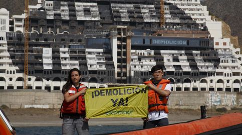 Se eleva al Supremo el recurso de Greenpeace para lograr derribar El Algarrobico