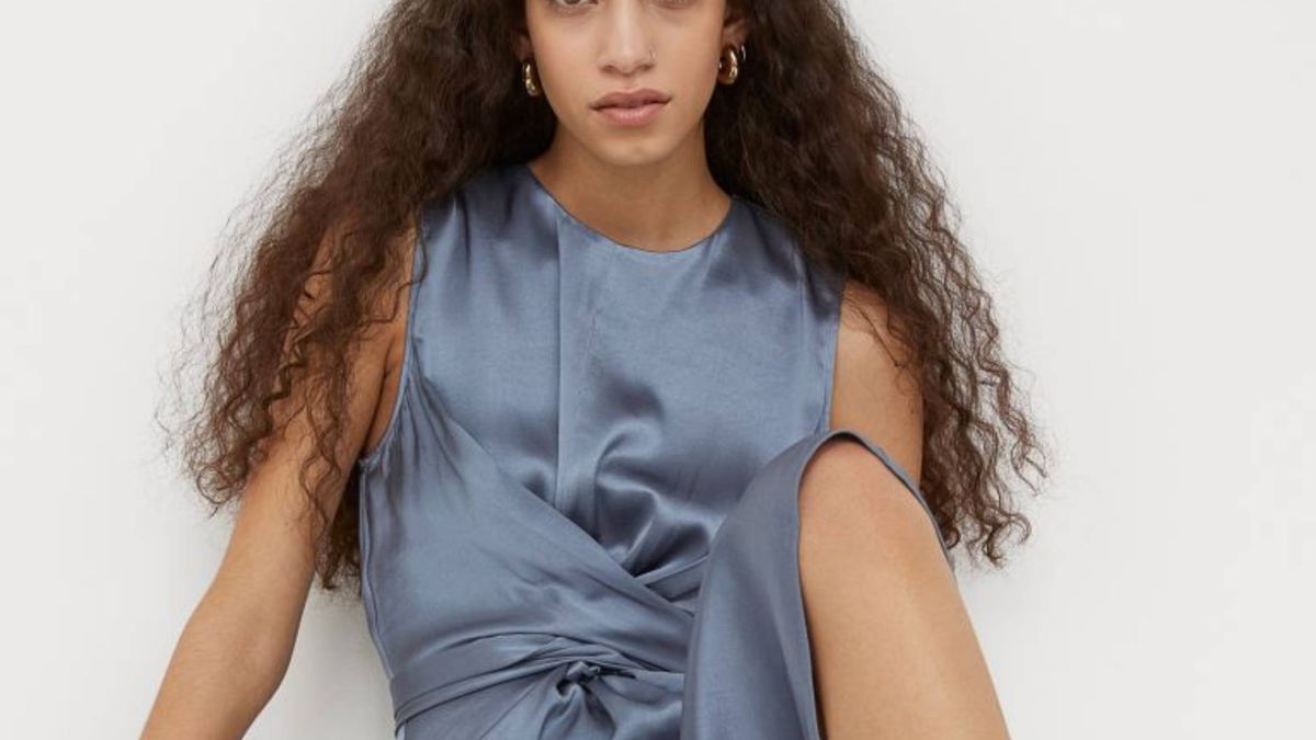 Nos chivan que las invitadas más elegantes están comprando este vestido de H&M
