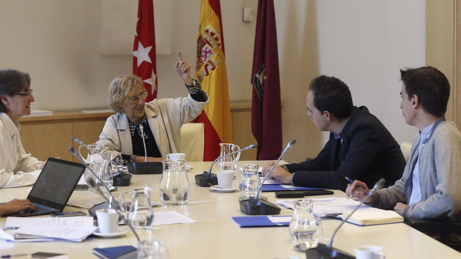 Foto: Junta de Gobierno del Ayuntamiento de Madrid presidida por la alcaldesa Manuela Carmena. (EFE)