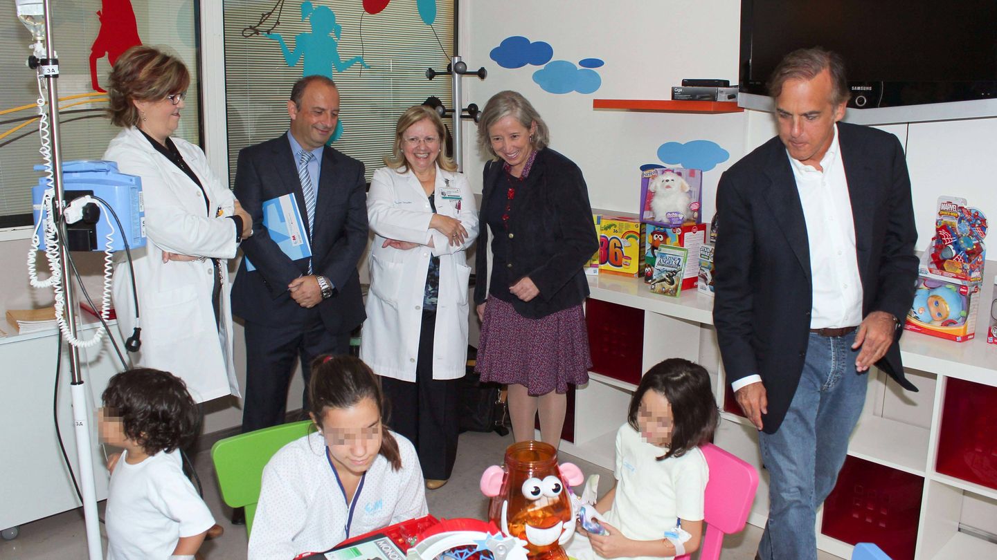 Paco Arango durante la inauguración de la nueva sala de juegos del hospital materno infantil Gregorio Marañón en octubre de 2013 (I.C.)