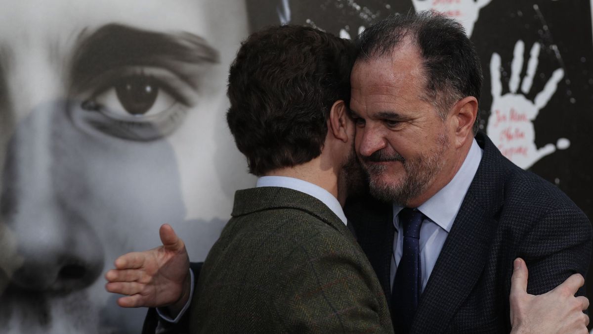 Casado pide hacer "frente común" con Cs en Euskadi como "única alternativa" al PNV