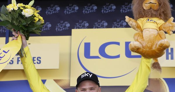 Foto: Chris Froome ya luce el maillot amarillo de líder del Tour de Francia. (EFE)