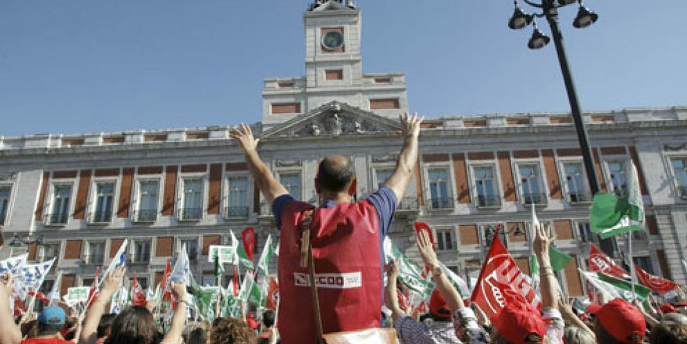 Foto: Aguirre da marcha atrás y devolverá a los funcionarios la bajada del 3,3% de su sueldo