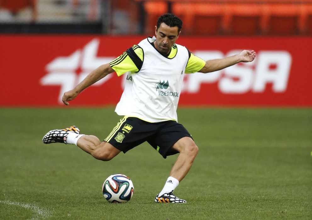 Foto: Xavi, en un entrenamiento con la Selección (Reuters). 