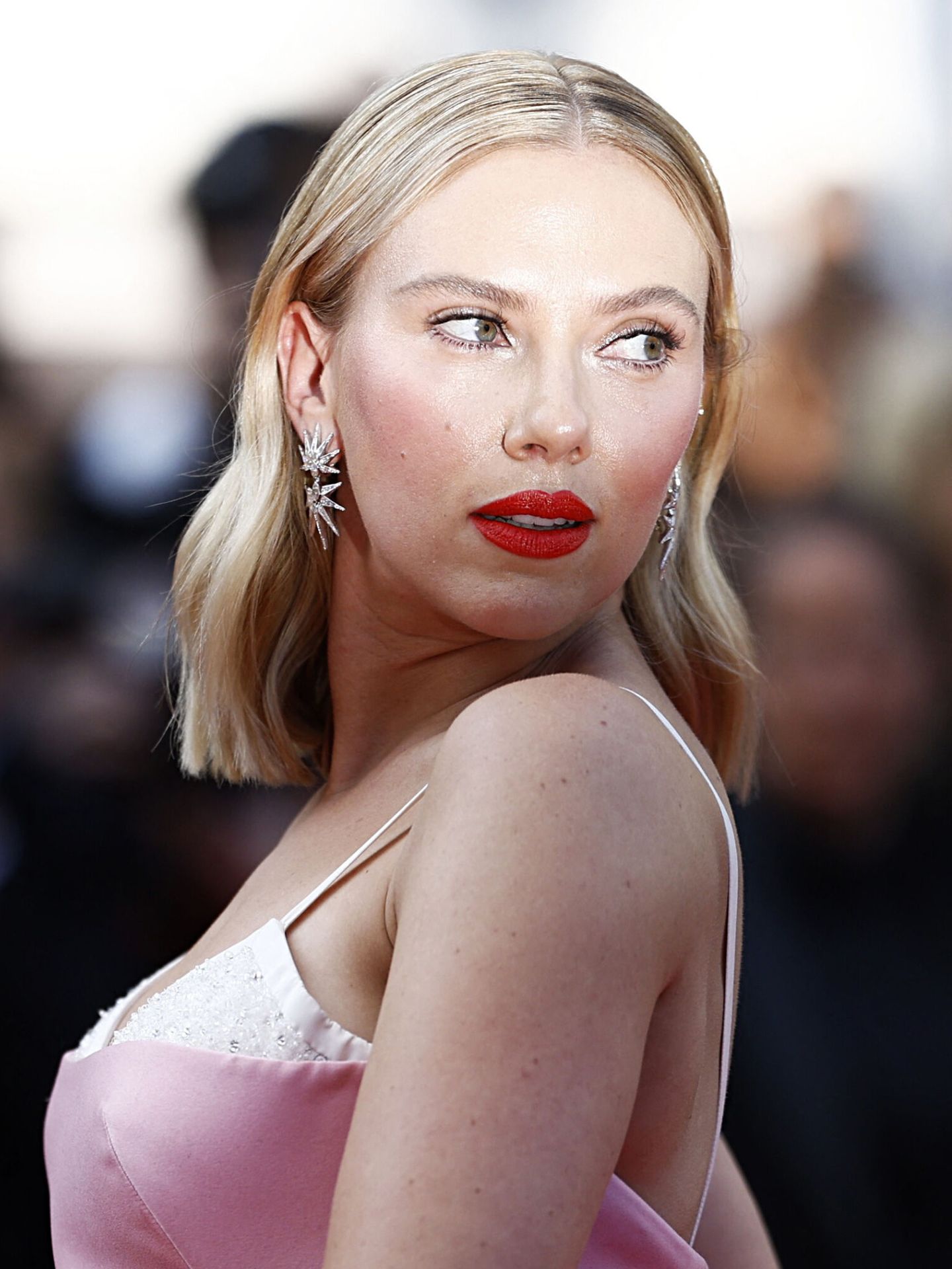 Primer plano de la piel de Scarlett Johansson en Cannes. (Reuters/Gonzalo Fuentes)
