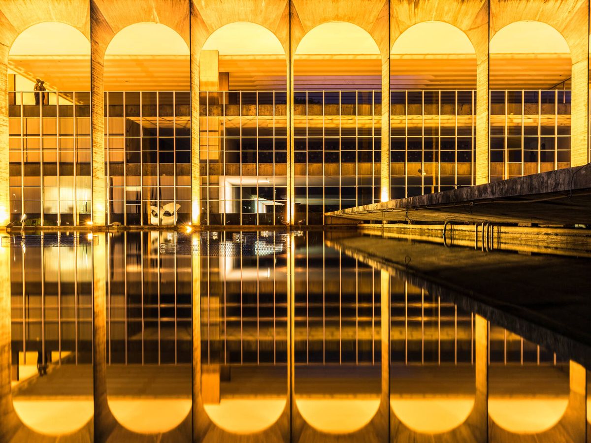 Foto: El Palacio Itamaraty de Brasilia, diseñado por Oscar Niemeyer (Fuente: iStock)