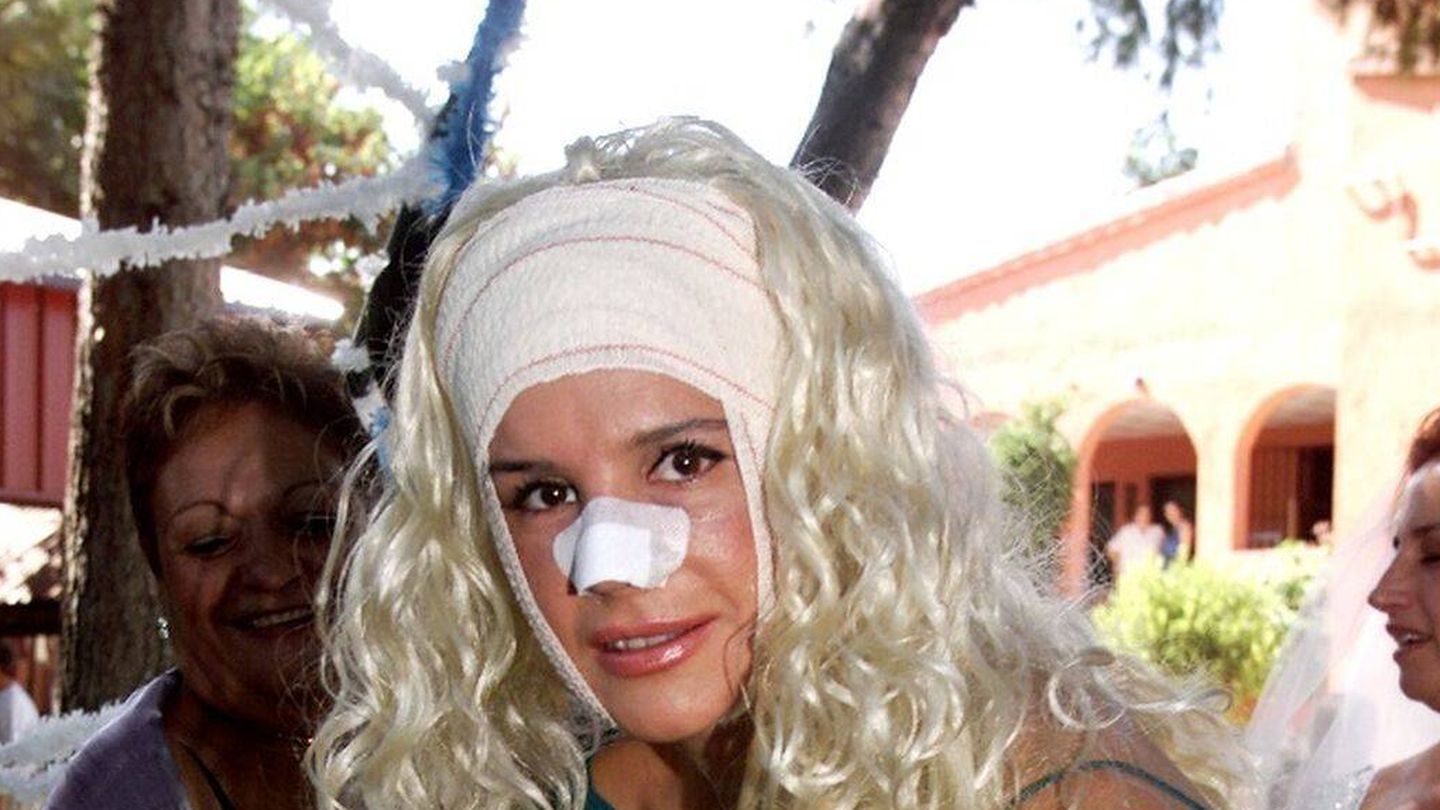 Loli Álvarez tras el accidente, en un programa de Telecinco.