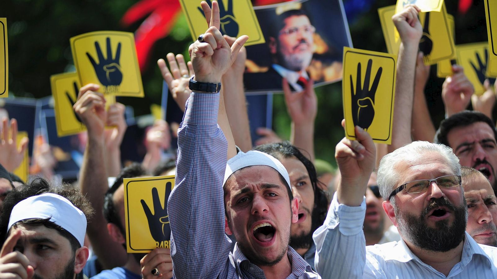 Foto: Simpatizantes de los Hermanos Musulmanes se manifiestan a favor del derrocado Presidente egipcio Mohamed Morsi, en mayo de 2015 (Reuters)