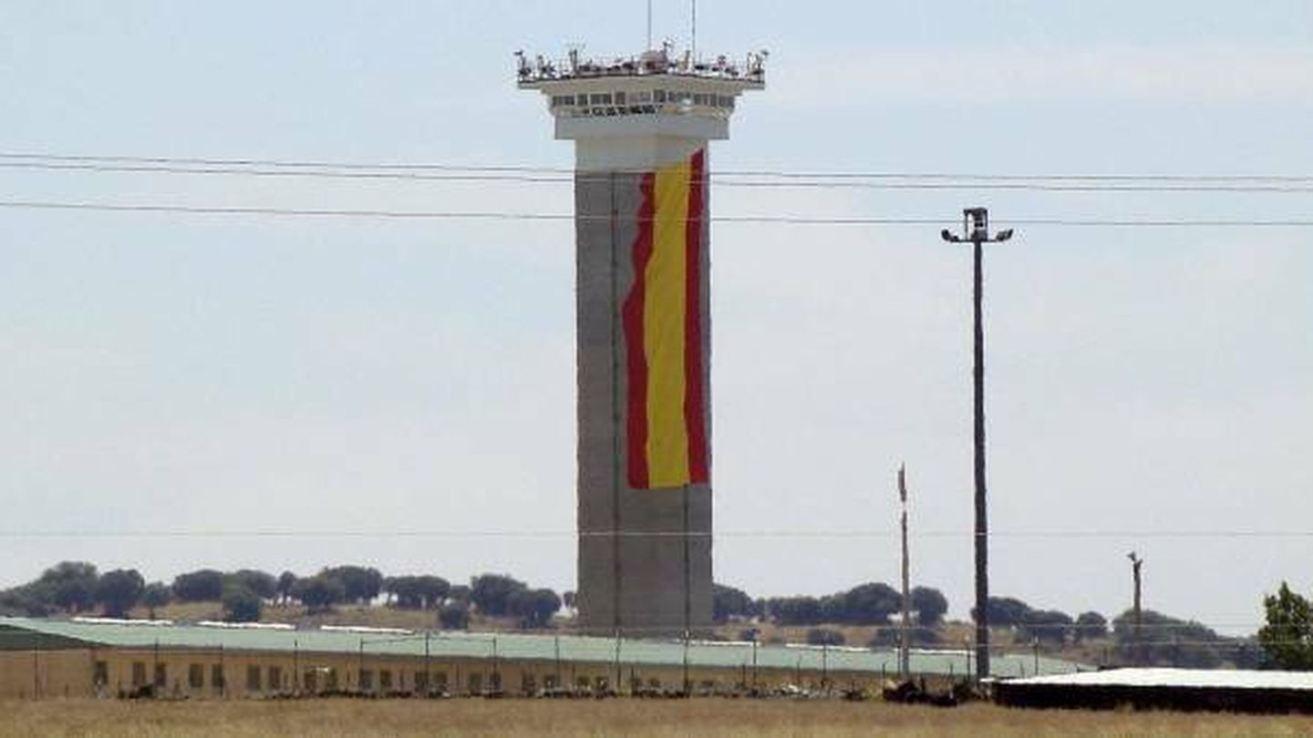 Bandera española en carcel de soto del real