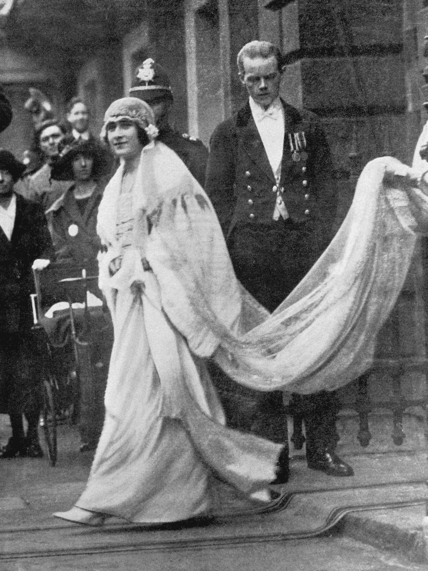 La reina madre, el día de su boda. (Cordon Press)
