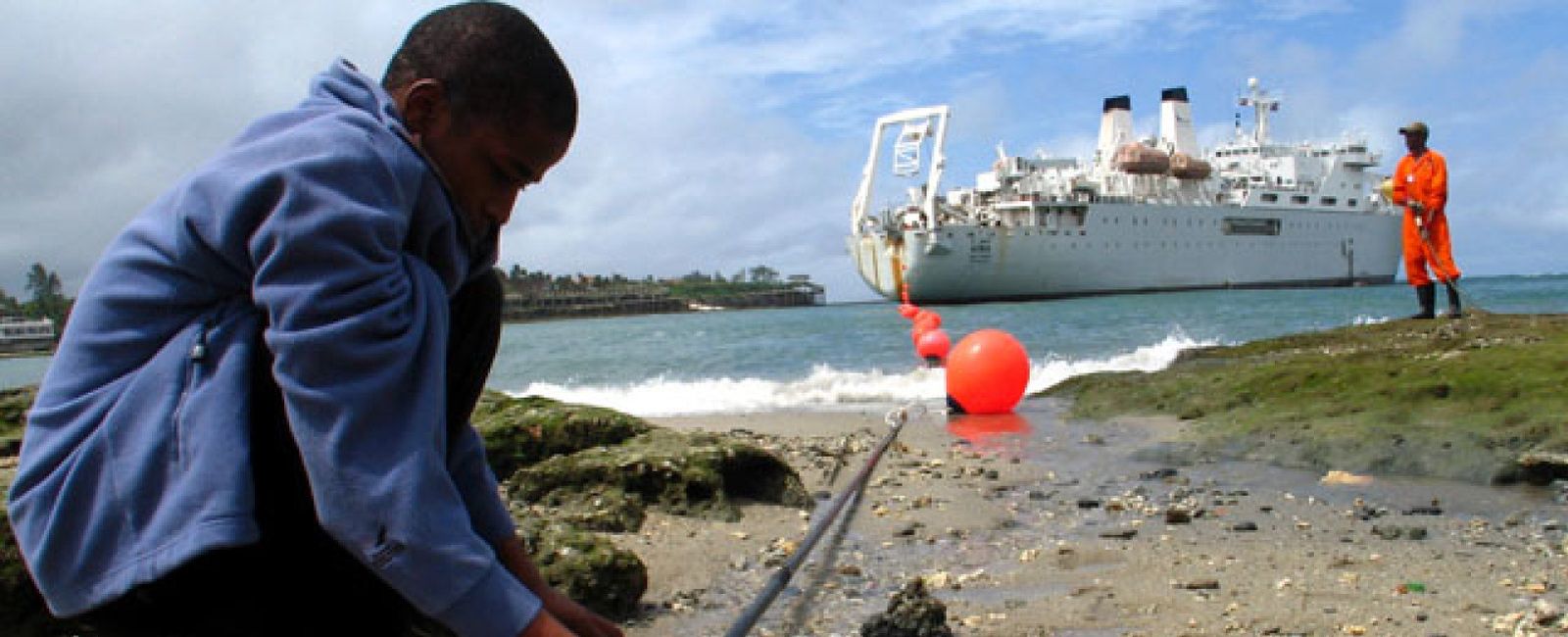 Foto: Informe de un secuestro: el extraño caso del cable de fibra óptica en Cuba