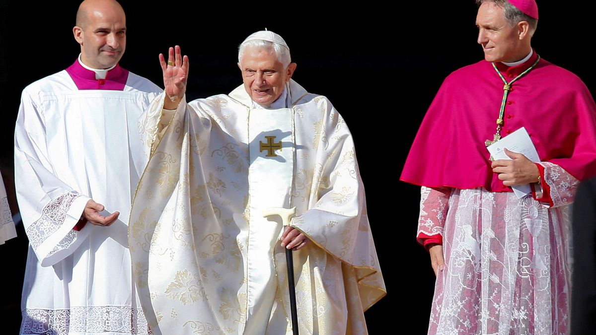 Benedicto XVI, estable, a pesar de la gravedad e irreversibilidad: celebra misa por la mañana