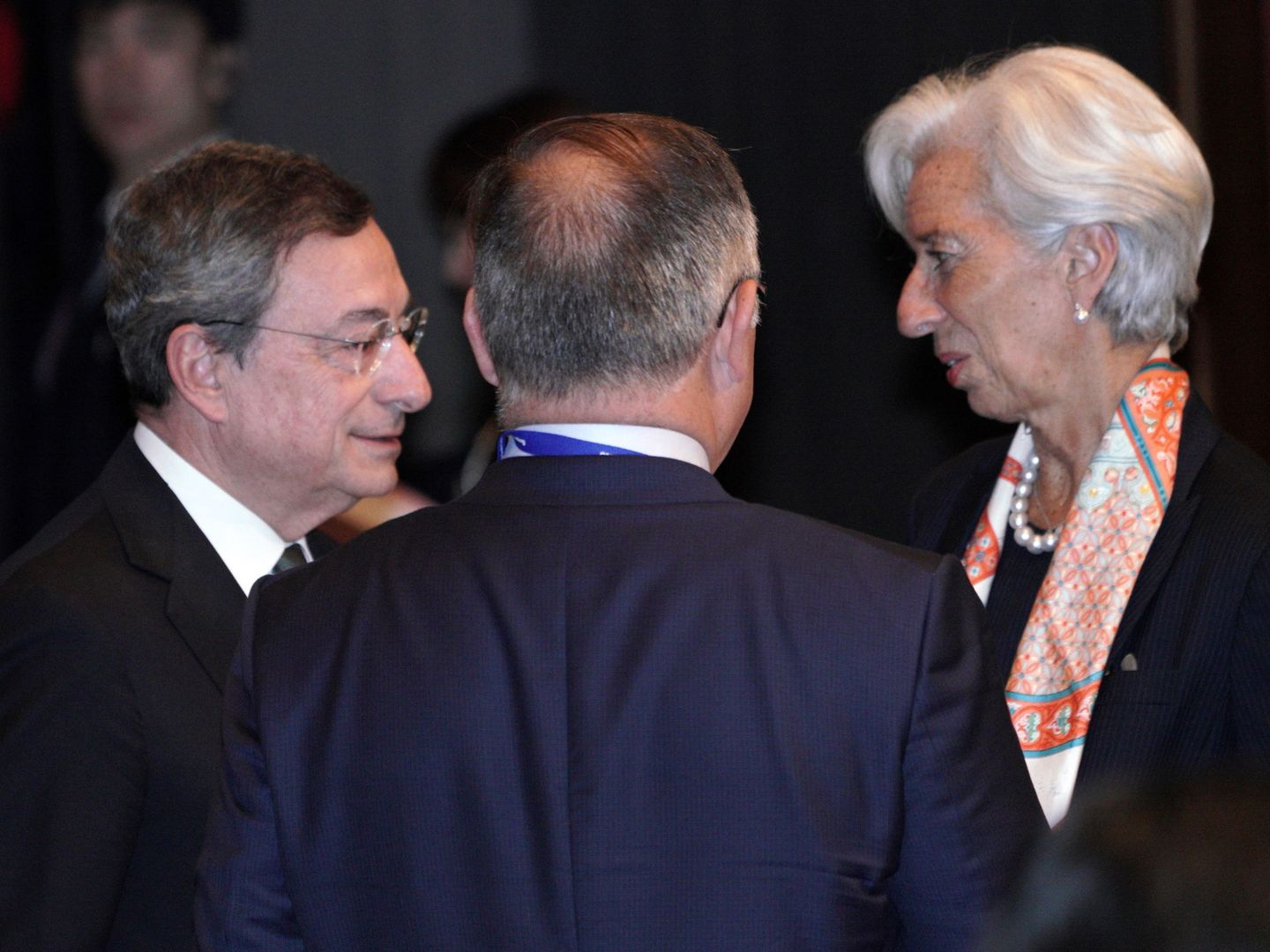 Mario Draghi y Christine Lagarde. (Reuters)