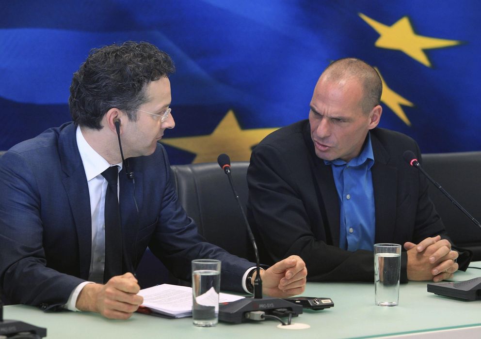 Foto: Tensa rueda de prensa entre el presidente del Eurogrupo, Jeroen Dijsselbloem y el ministro de Finanzas griego, Yanis Varufakis (EFE)
