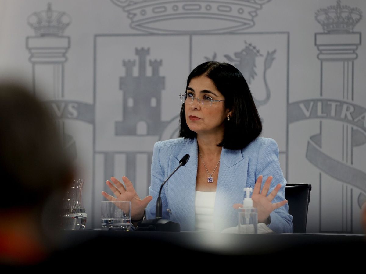 Foto: La ministra de Sanidad, Carolina Darias, durante una rueda de prensa posterior al Consejo de Ministros. (EFE/Ballesteros)